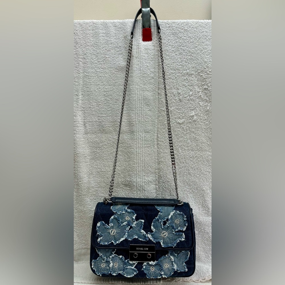 Michael Kors Sloan Large Chain Shoulder Bag-New with Tags! - Picture 3 of 15